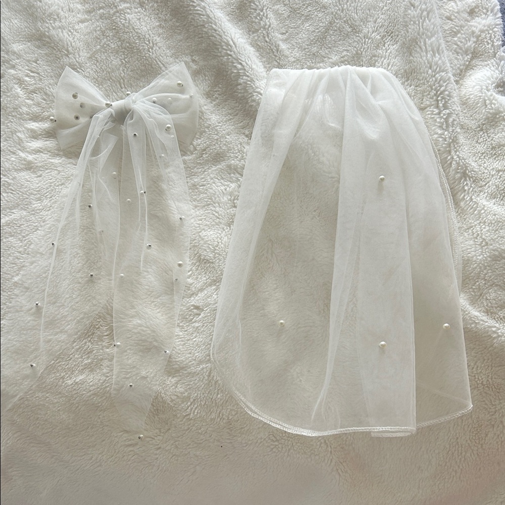 Pearl-Embellished Bridal Hair Accessories